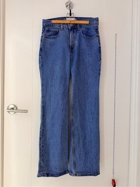Like New Abercrombie & Fitch High Rise 90s Relaxed Jeans Classic Straight-Leg
